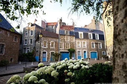 rue guyale in the old town of boulogne sur mer