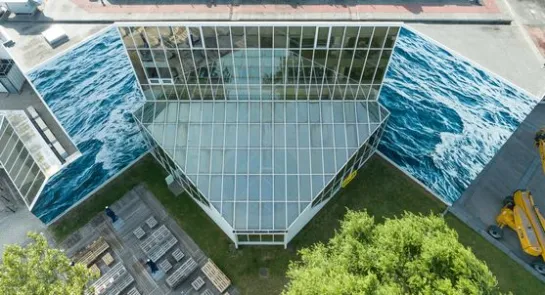 Sreet Art fresco in Nausicaá by Chilean artist Francisco Maturana